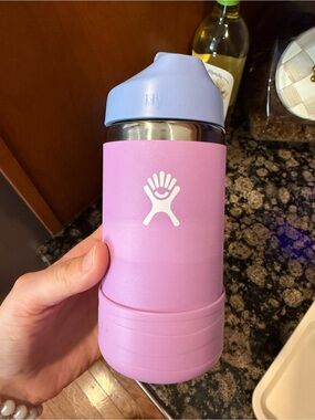 Hydro Flask-style water bottle